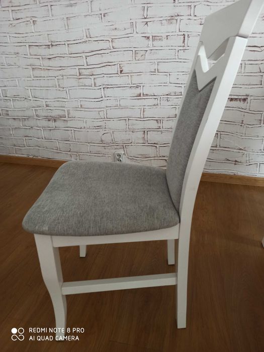 Krzesła komplet 8 szt