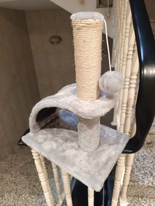 Arranhador gato como novo