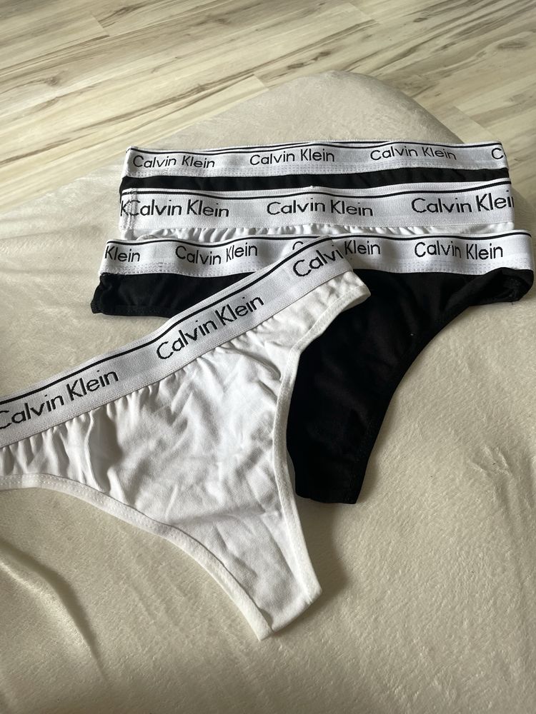 Majtki stringi damskie calvin klein zestaw białe i czarne