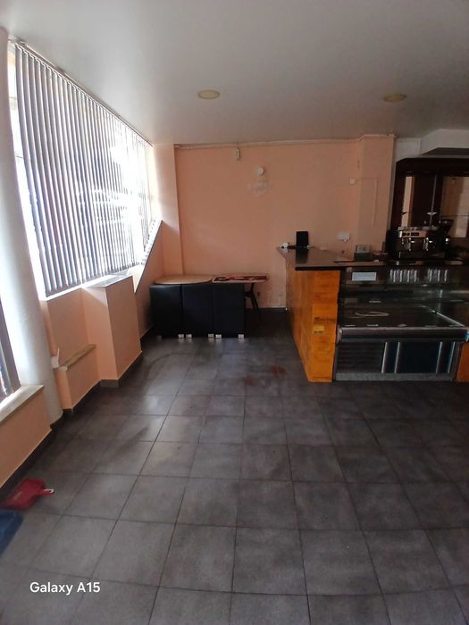 Bares e restaurantes alugam €200