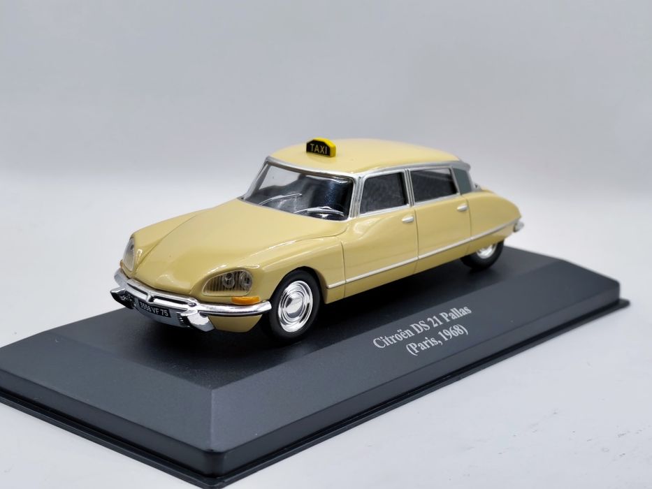 Miniaturas Táxi 1:43