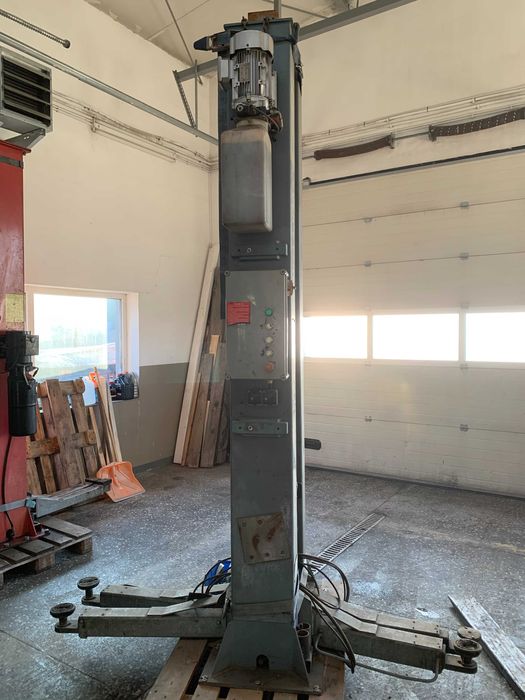 Podnośnik dwukolumnowy