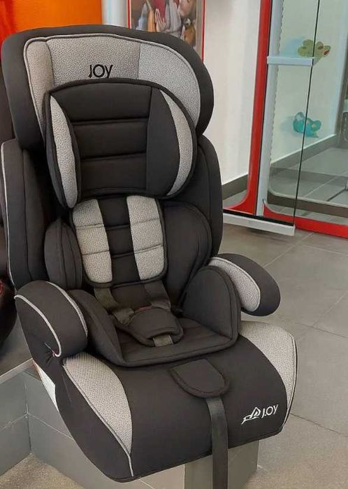Універсальне автокрісло бустер 9-36 кг joy