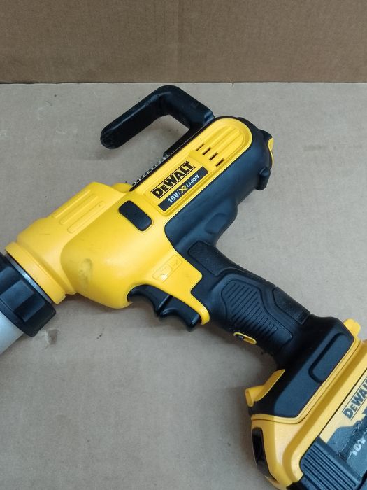 DeWalt DCE580 Silikoniarka Akumulatorowa Wyciskacz 18V 5.0Ah 2021r
