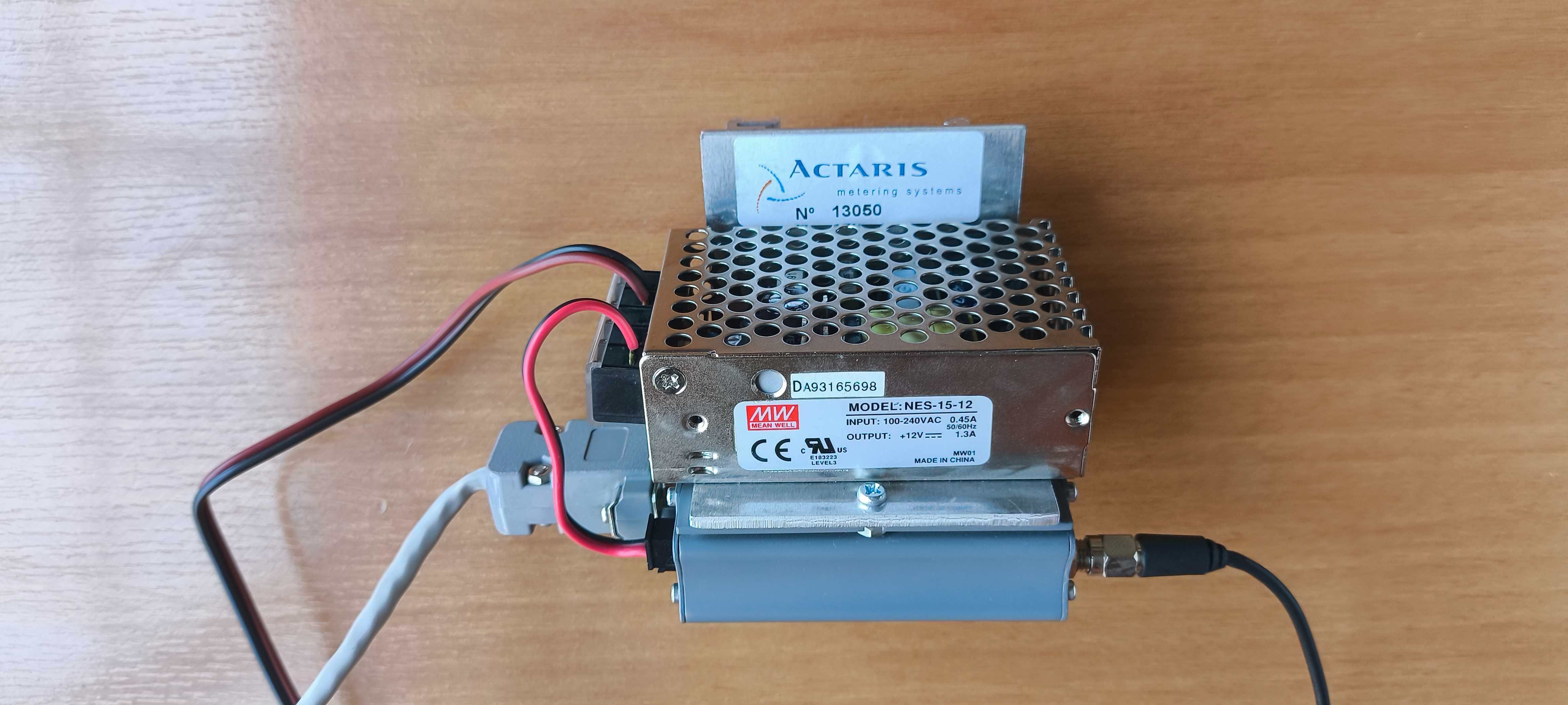 Contador Itron/Actaris SL7000 + modem + fonte de alimentação