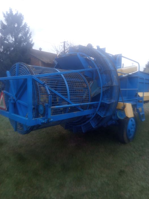 Kombajn do zbioru upraw korzennych