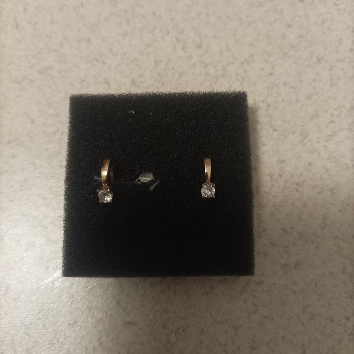 Золоті сережки нові