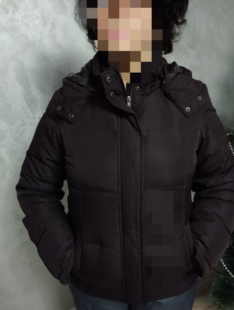 Куртка-пуховик жіноча