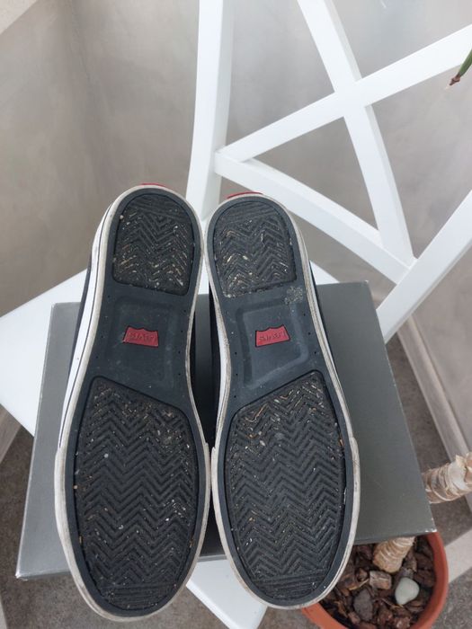 Кросівки Levis ( кеди )