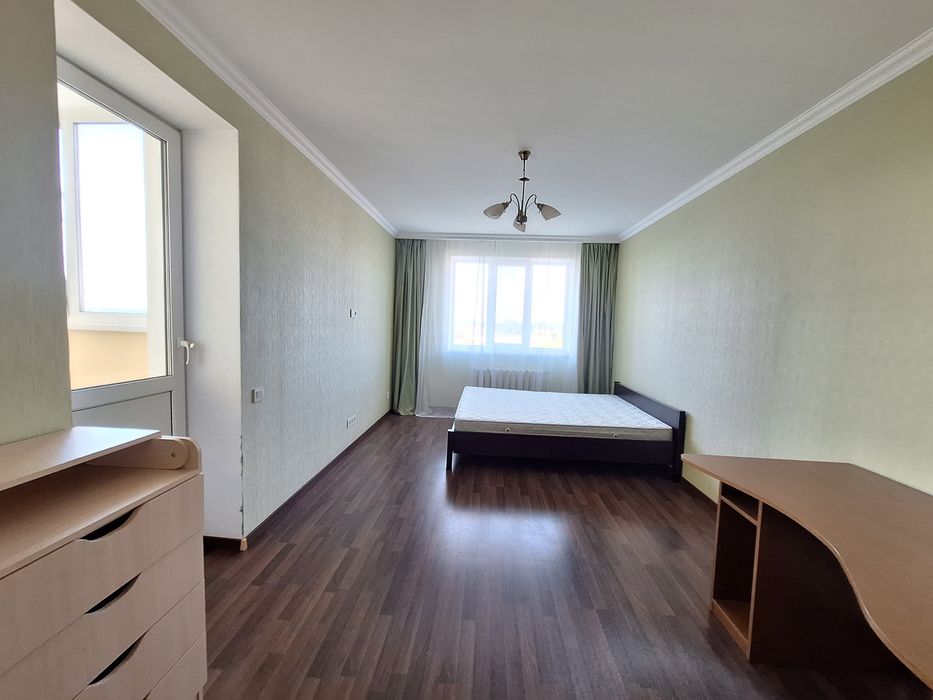 3-кімнатна 108 м УКОМПЛЕКТОВАНА меблями та технікою на К.шляху 1Д