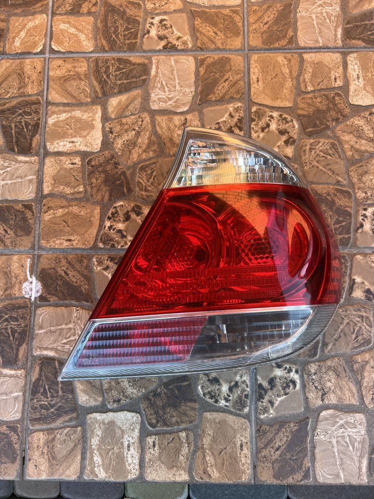 Оригінальний задній стоп Toyota Camry 30