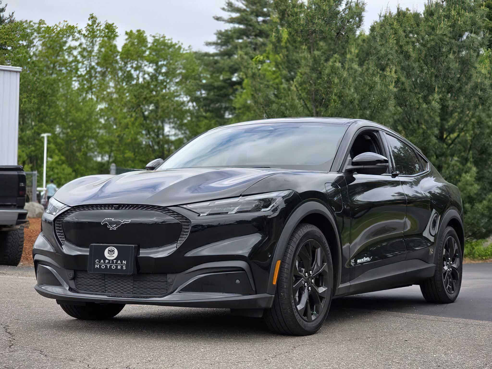 Ford Mustang Mach-E Select 2024