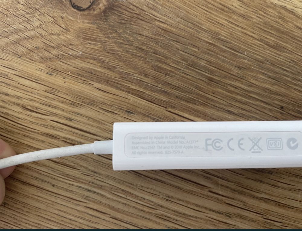 Oryginalna przejściówka Apple USB A Ethernet A1277