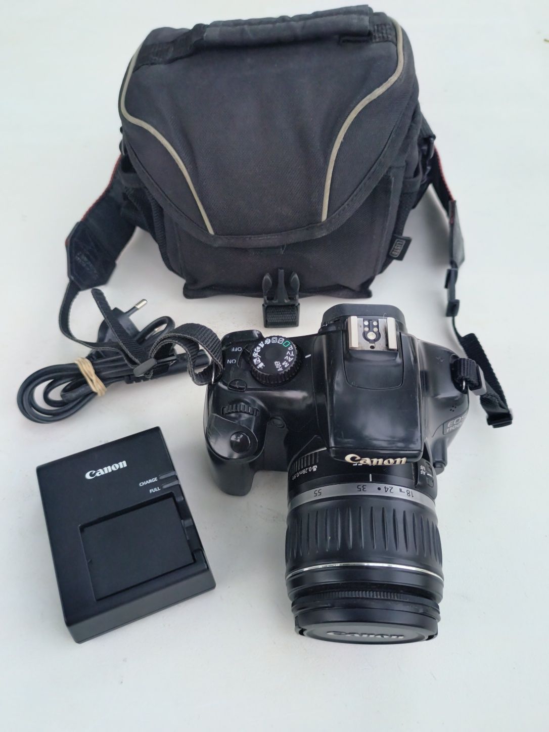 Máquina fotográfica Canon 1100D/T3 +lente 18-55 +cartão SD 16gb