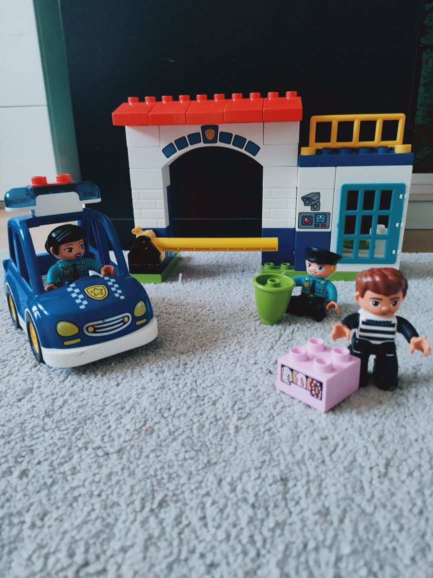 LEGO Duplo posterunek policji 10902