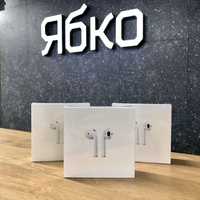 New AirPods 2 навушники (Розстрочка 0%)у ЯбкоТРЦ Караван