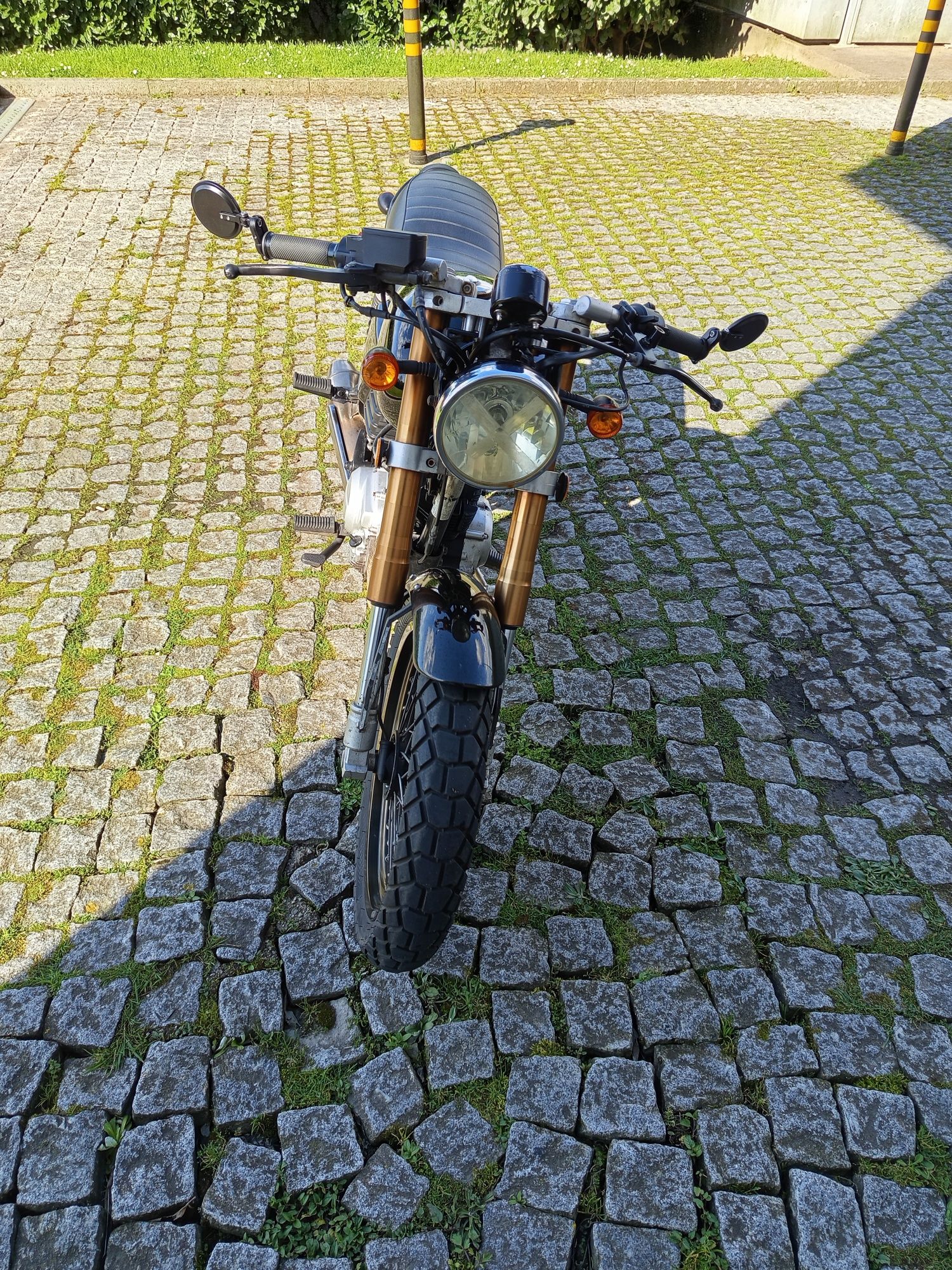 Hanway Raw 125 café racer.
