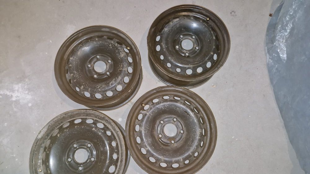 Felgi Stalowe-5x114,3 R16