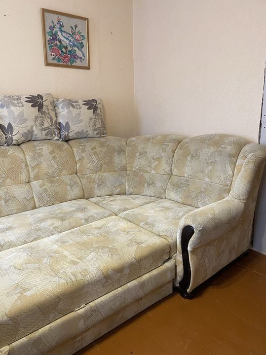 Кутовий диван б/у