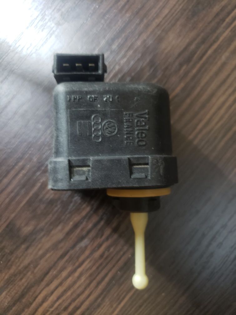 Корректор фар Valeo