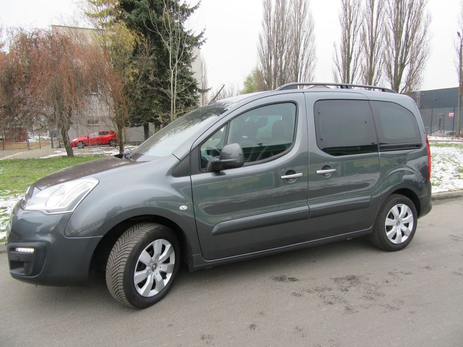 Citroën Berlingo Bezwypadkowy / Czujniki, kamera cofania/ hak / tempomat / serwisowany