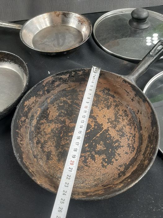 Сковорода чугунная - нержавейка