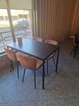 Conjunto: Mesa para 4 pessoas + 4 cadeiras em veludo
