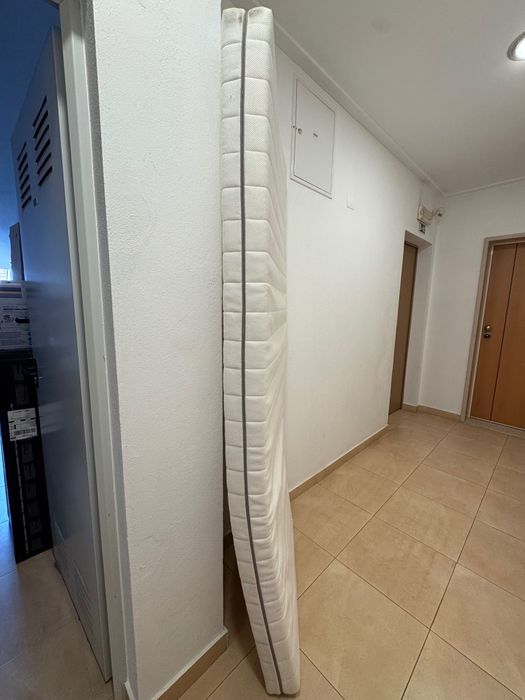 Cama solteiro ikea + colchão