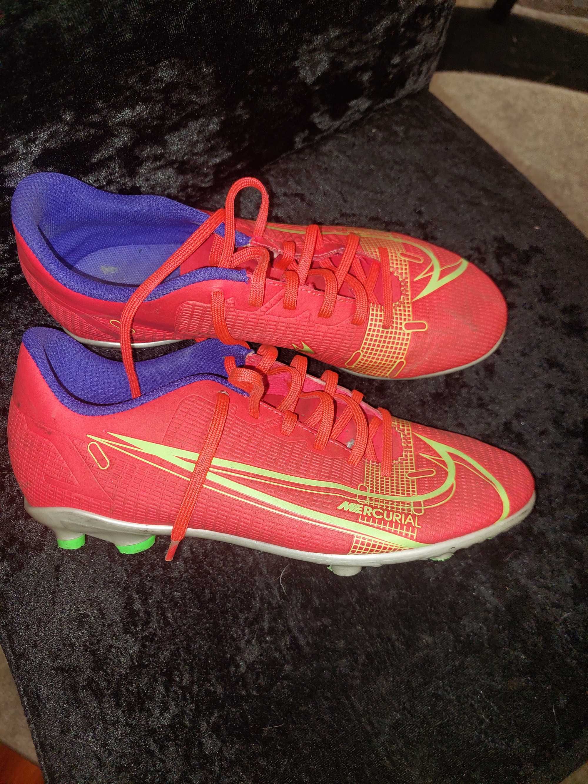 Vendo chuteira  Nike 10 euros