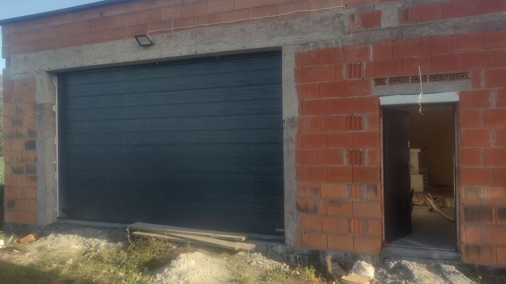 Nowa Brama Hormann 2500 x 2250 antracyt segmentowa ocieplona ręczna