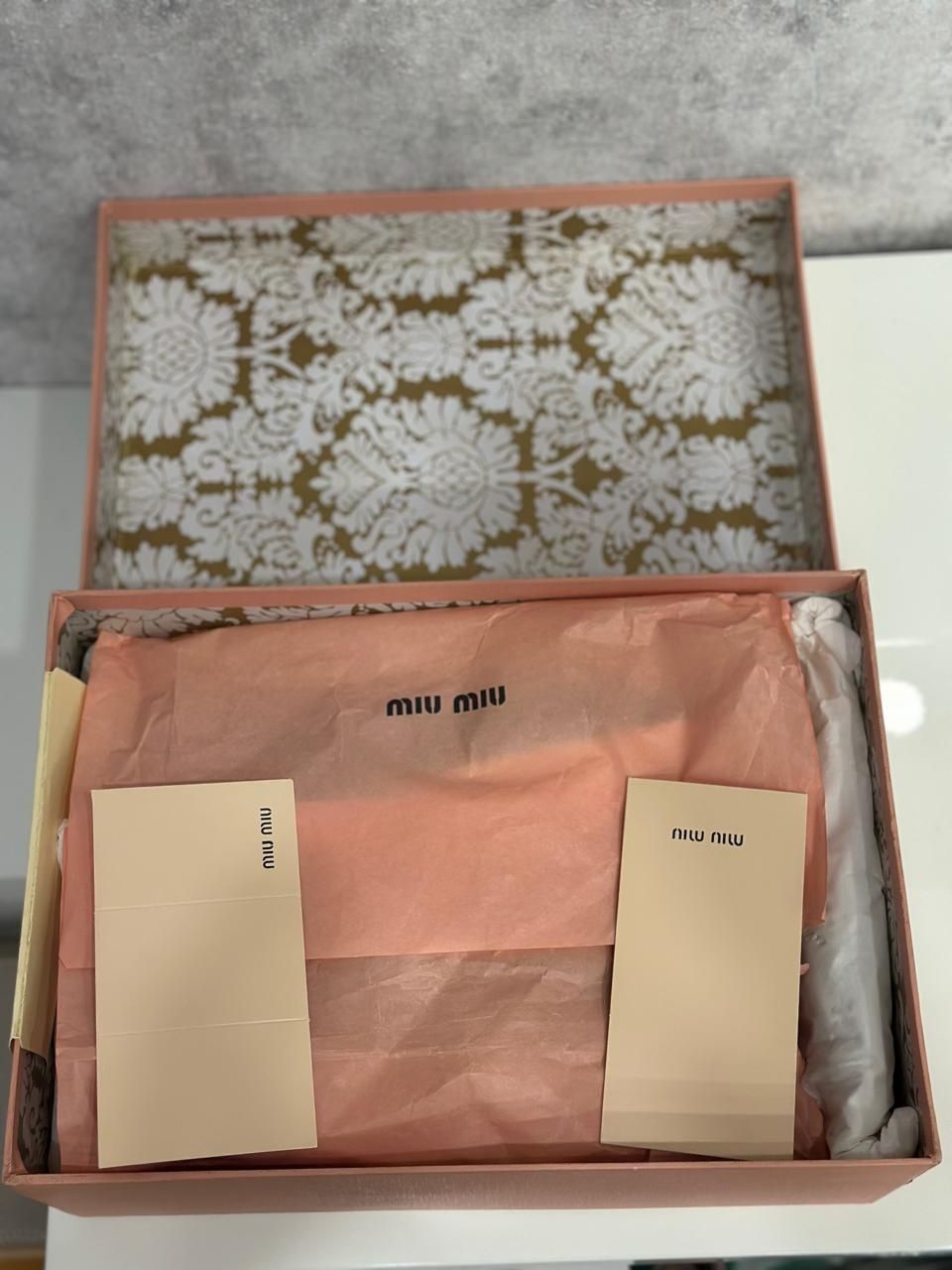 Кросівки шкіряні Miu Miu