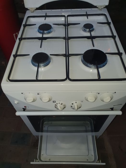 Продам газовую плиту горение