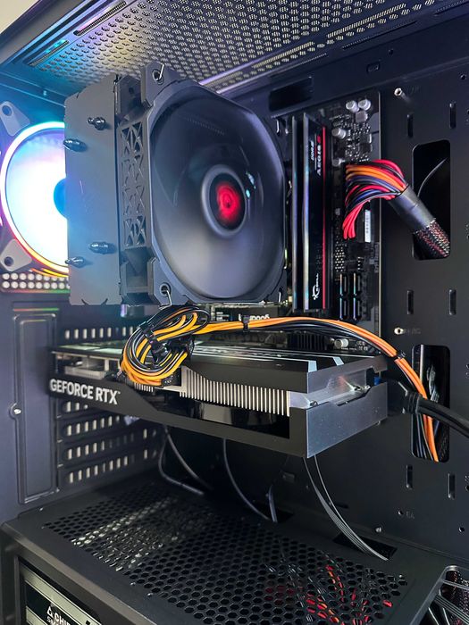 Komputer do gier Ryzen 8400F RTX 5060 TI 1TB  32GB FV23% Gwarancja 24M