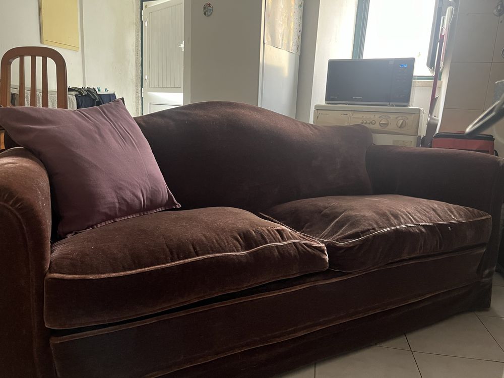 Sofa bem estimado