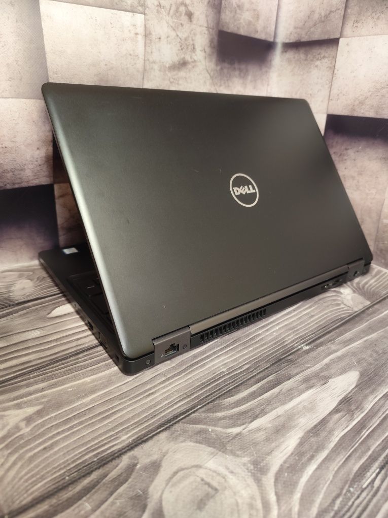Dell 5590 Nvidia 940 I7 7820HQ 8 ram 128 SSD Excellent Bat ноутбук