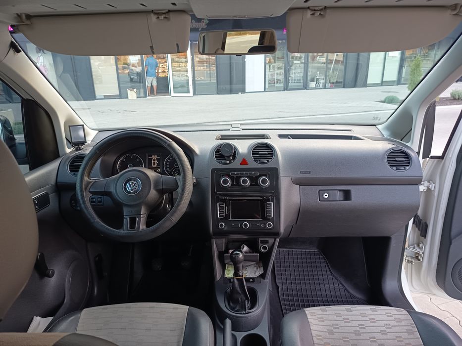 Volkswagen caddy 2010р.