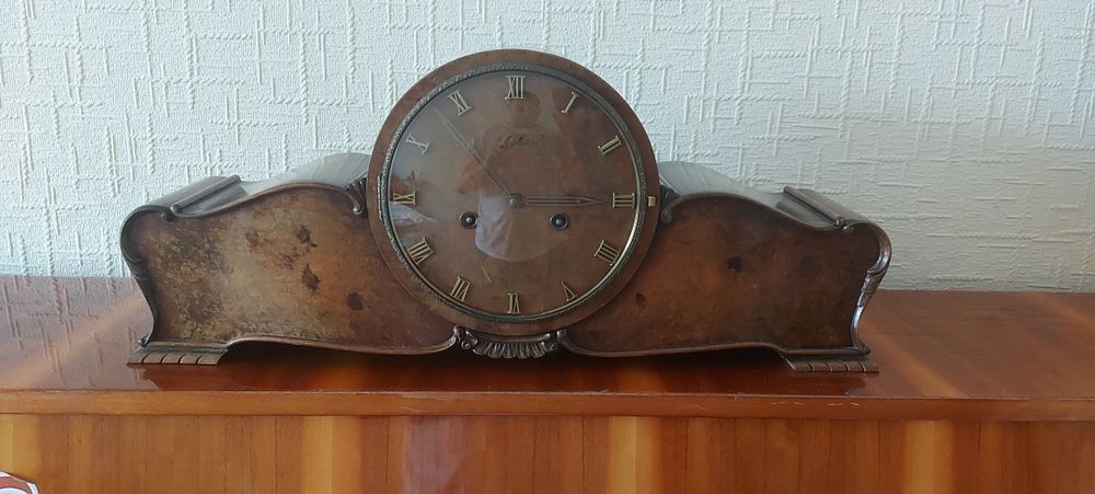 Антикварний камінний годинник Junghans