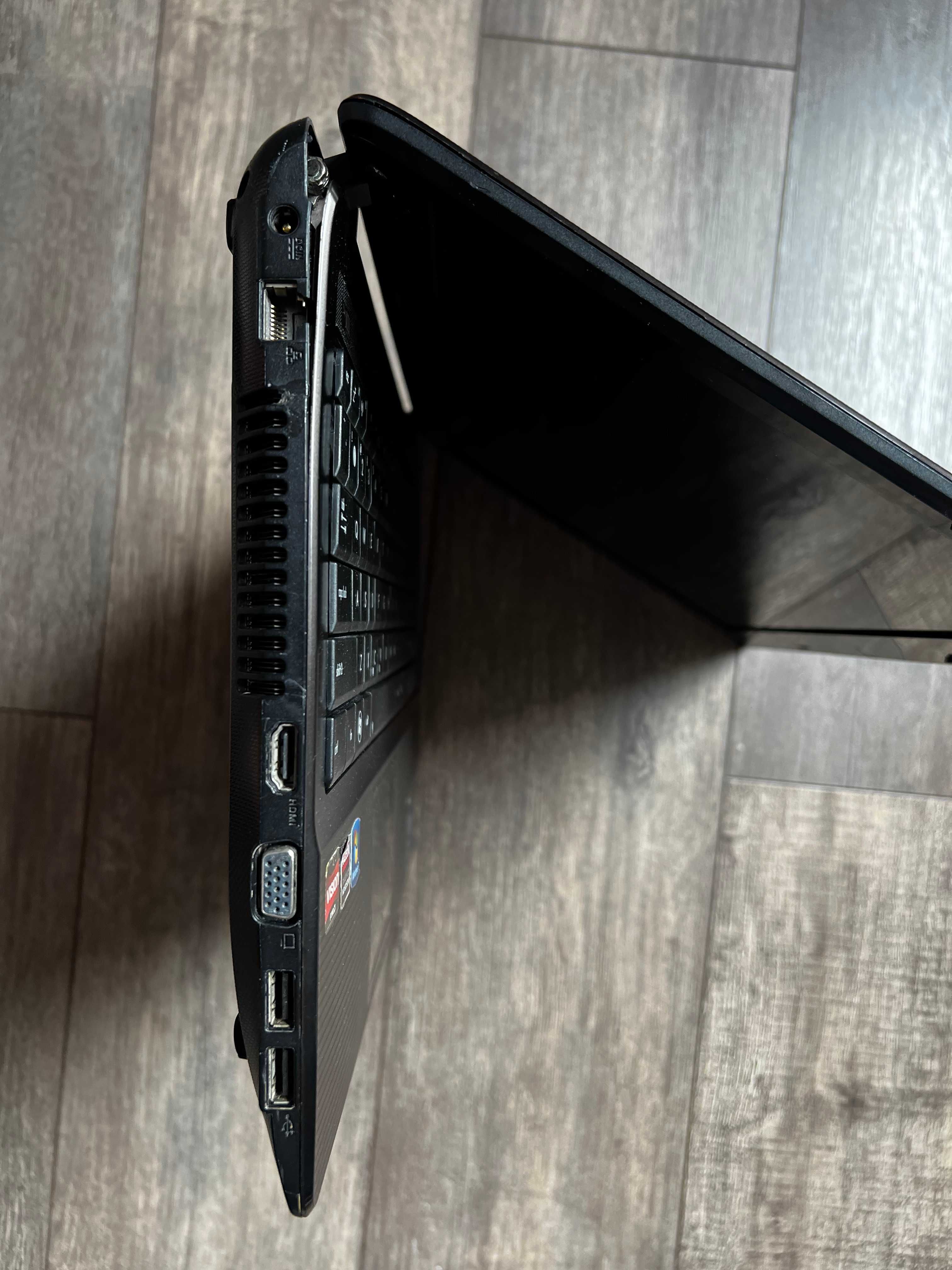 Laptop ASUS X53U