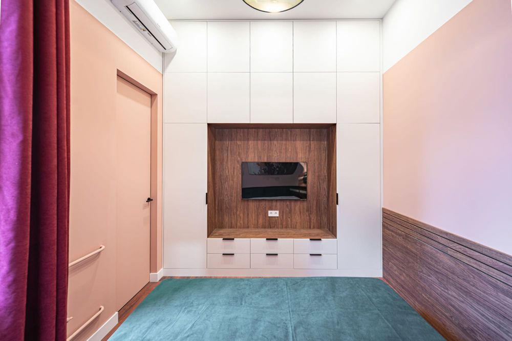 Центр! Басейна 3. Без комісійних від господаря 2к перша здача!