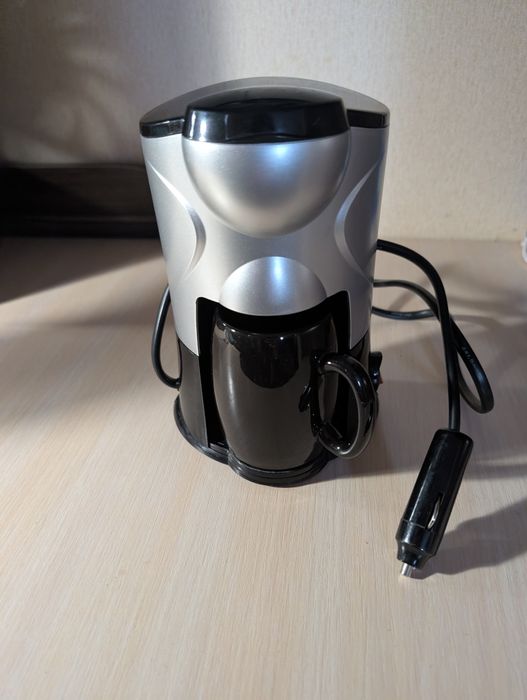 Кофемашинка у авто з адаптером