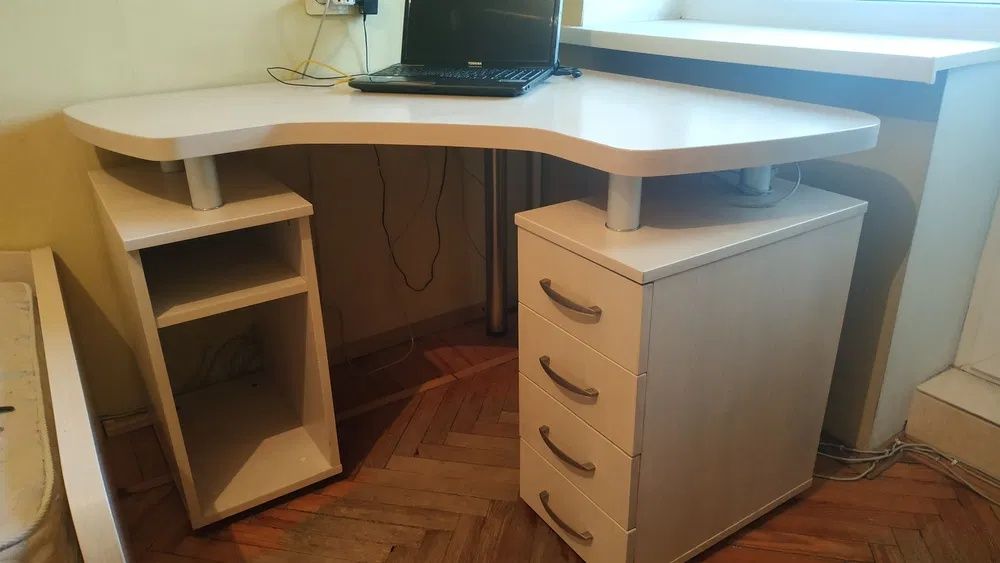 Корпусная мебель для детской комнаты
