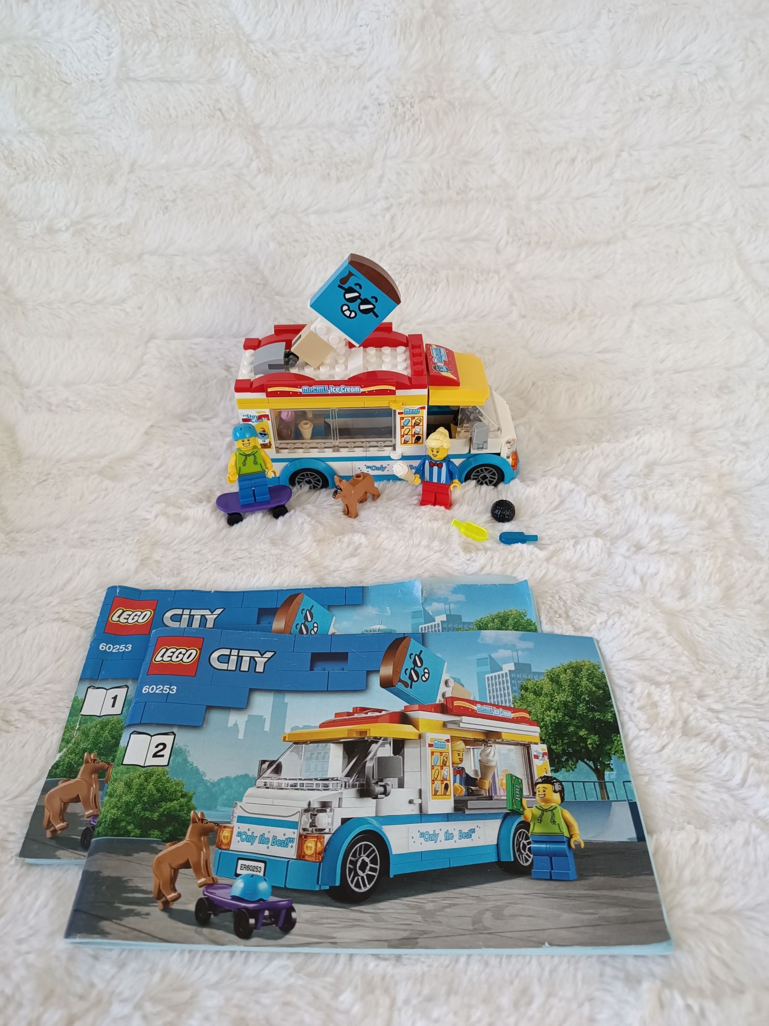 Zestaw klocków LEGO city 60253 furgonetka z lodami lodziarnia klocki