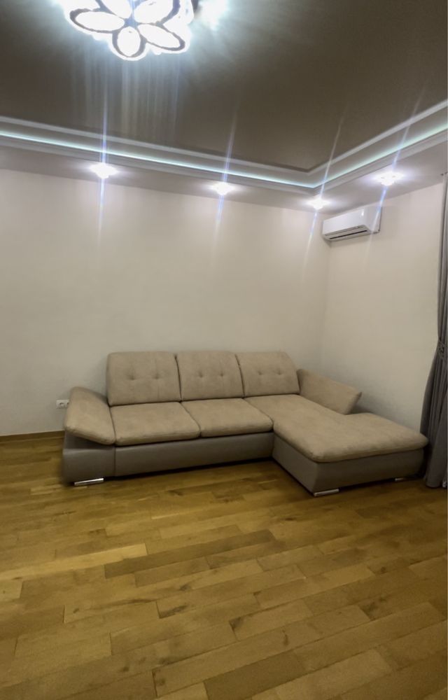 Продам 3 км з гарним ремонтом 105 м2