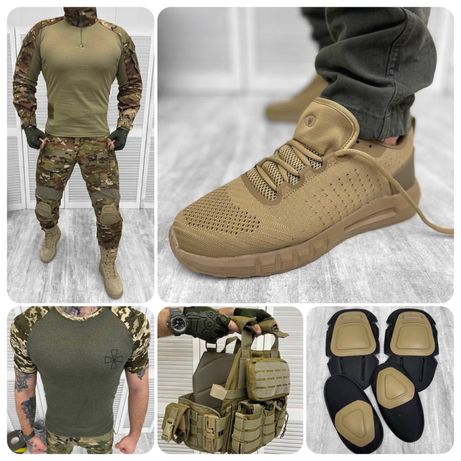 Військовий одяг та взуття