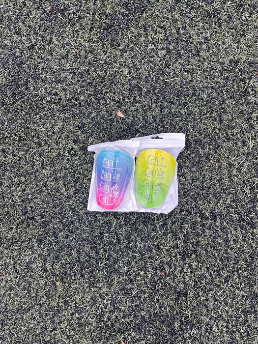 Футбольні щитки can't