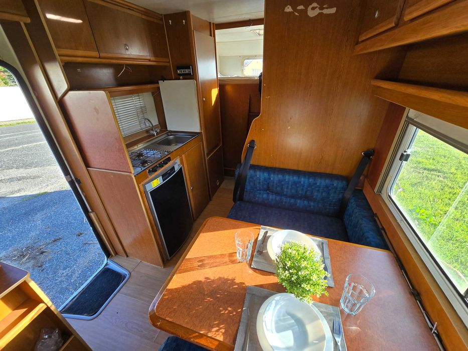 Autocaranava IVECO com GARAGEM de MOTA