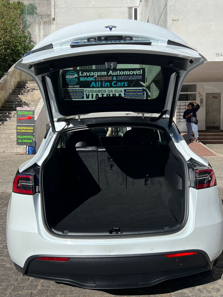 Tesla Model Y Long Range Dual Motor