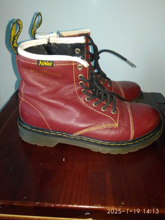 Продаю хорошие детские ботинки 33 размер,кожа.