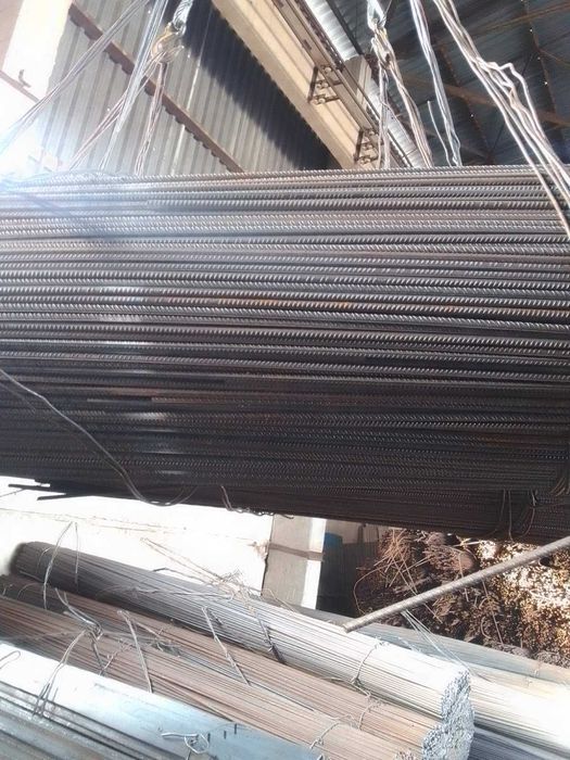 Продам АРМАТУРУ, трубу б/у 250,320 швелери б/у, лист б/в, драбини б/в