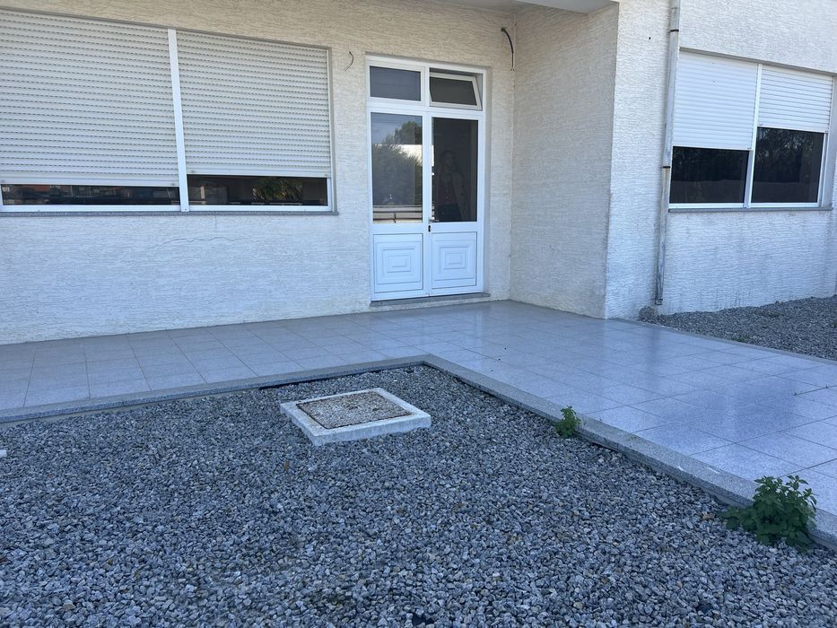 Espaço Comercial Novo (Equipado para Cabeleireiro e Estética)